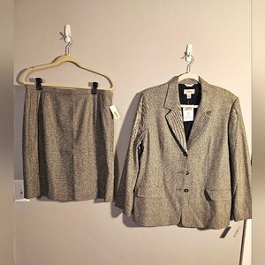 Ladies Talbots Skirtsuit - NWT